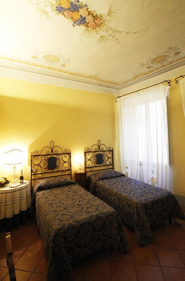 Antica Residenza Cicogna Bed & Breakfast Siena Exterior photo